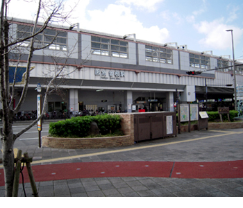 社会保険労務士新居輝英