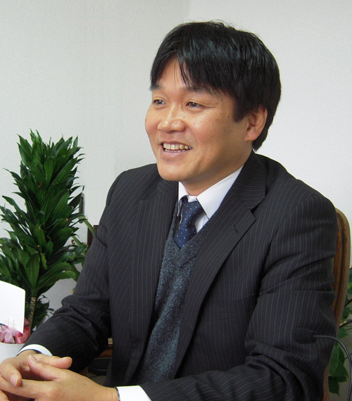 社会保険労務士新居輝英